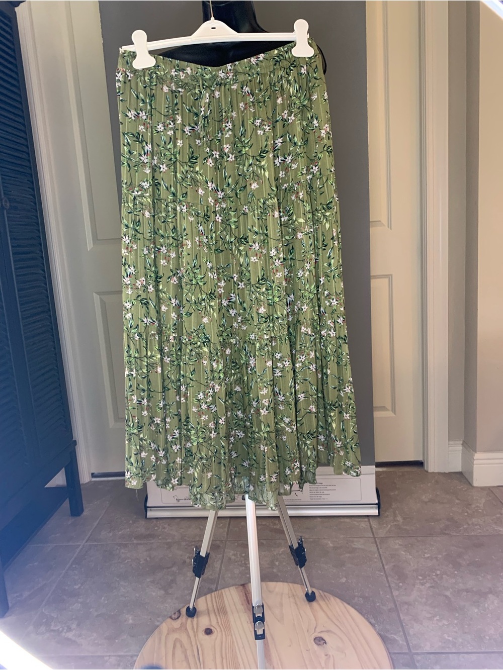MINKPINK Olive Green Floral Pleated Midi Skirt